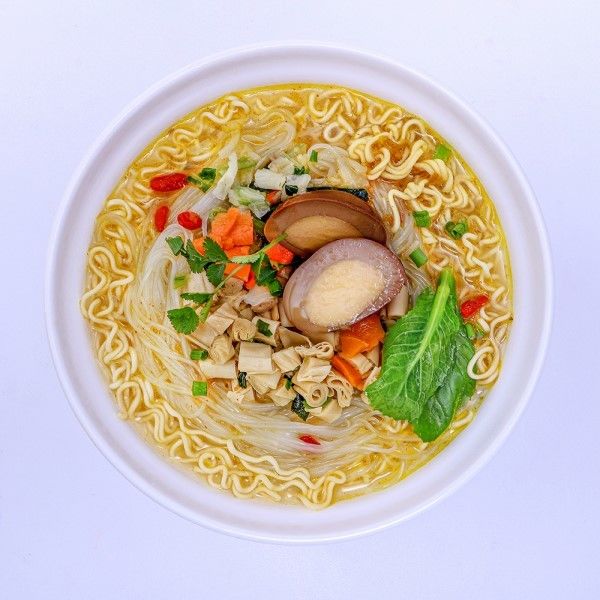 Vermicelli e macarrão com sabor rico de suco, macarrão instantâneo picante