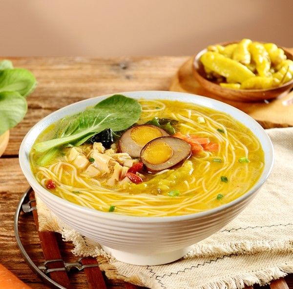 Sopa não frita macarrão instantâneo sabor de carne picante Ramen macarrão instantâneo China macarrão de vidro