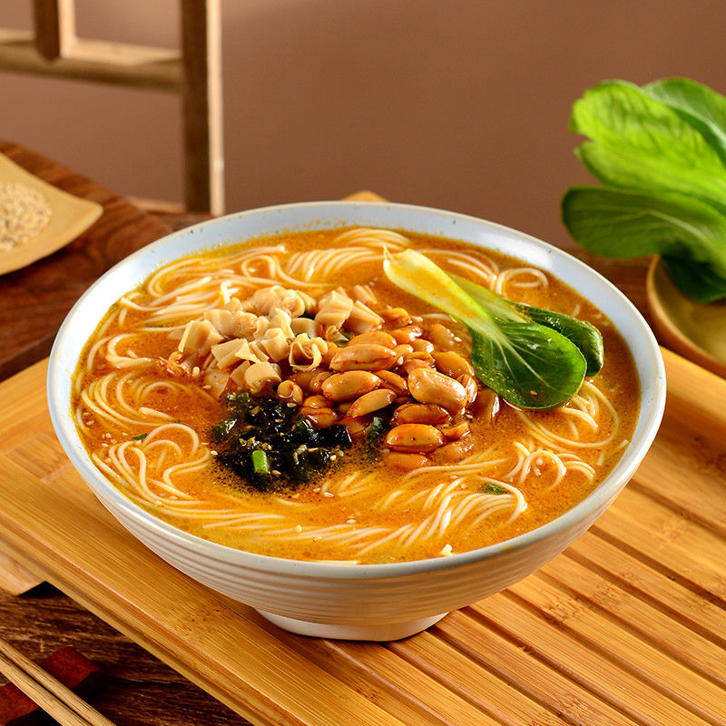 Sésamo picante Ramen não frito Noodles instantâneos Sabor a sésamo aromático (sem ingredientes animais)