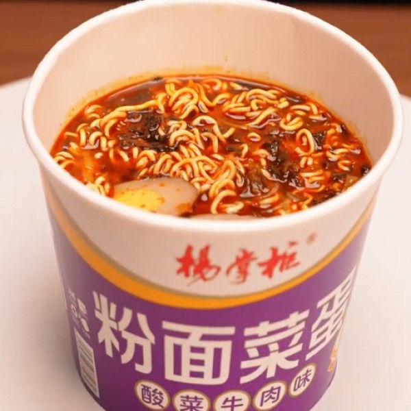 189g*12 Vermicelli e macarrão Mozzarella em conserva Verduras de mostarda Sabor de carne de bovino Feito com ingredientes vegetais