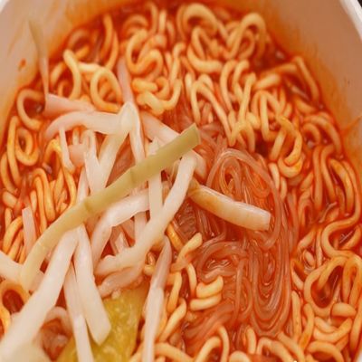 Noodles Instantâneos Chinês Noodles Instantâneos com Vermicelli Noodles de Caracol Sabor de vidro