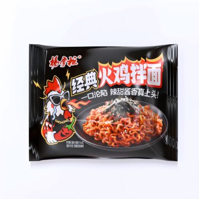 Noedles instantâneos picantes fritos sabor de frango quente picante chinês inssant noodles ramen coreano